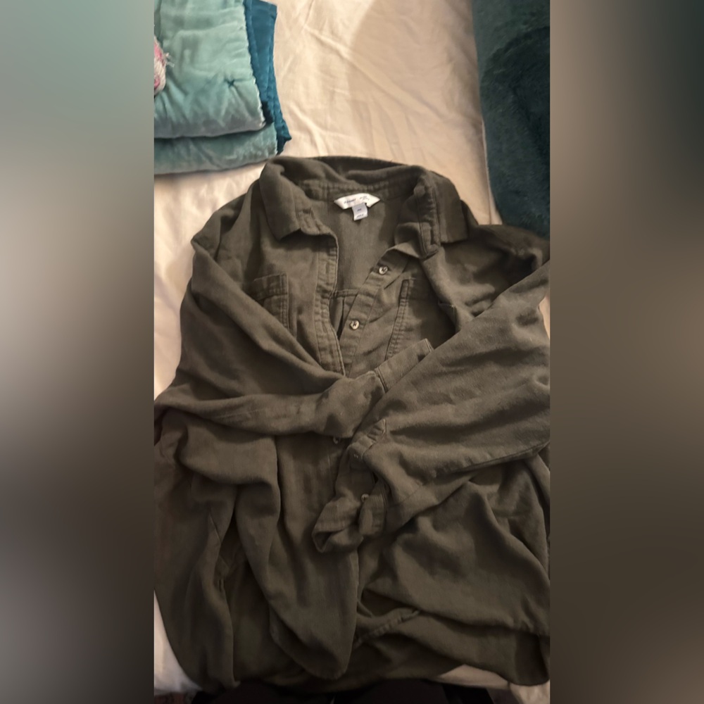 Old Navy Women's Olive Button-Down Shirt - Picture 2 of 7